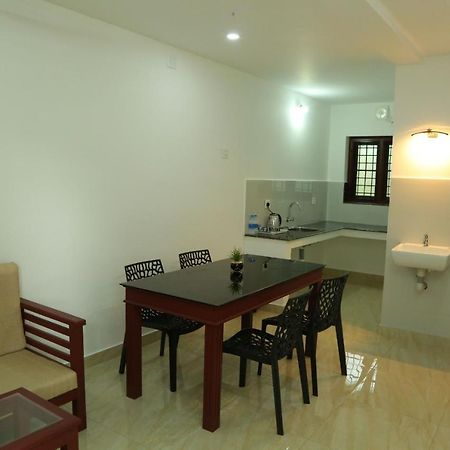 Hotel Grace Mary Residency Nedumbassery Exterior foto