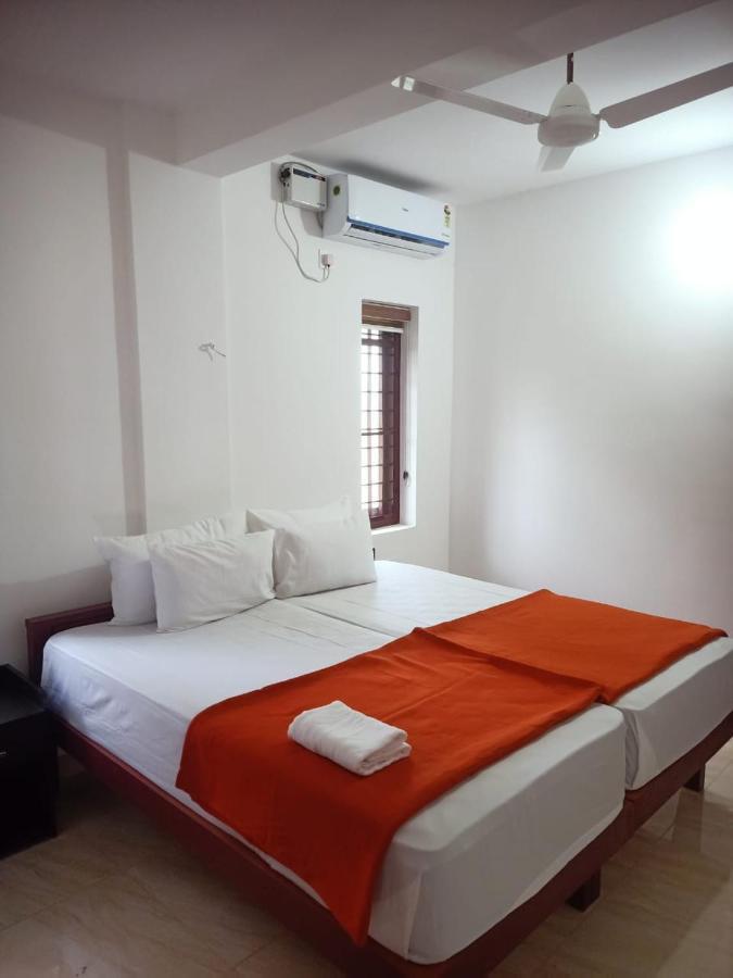 Hotel Grace Mary Residency Nedumbassery Exterior foto