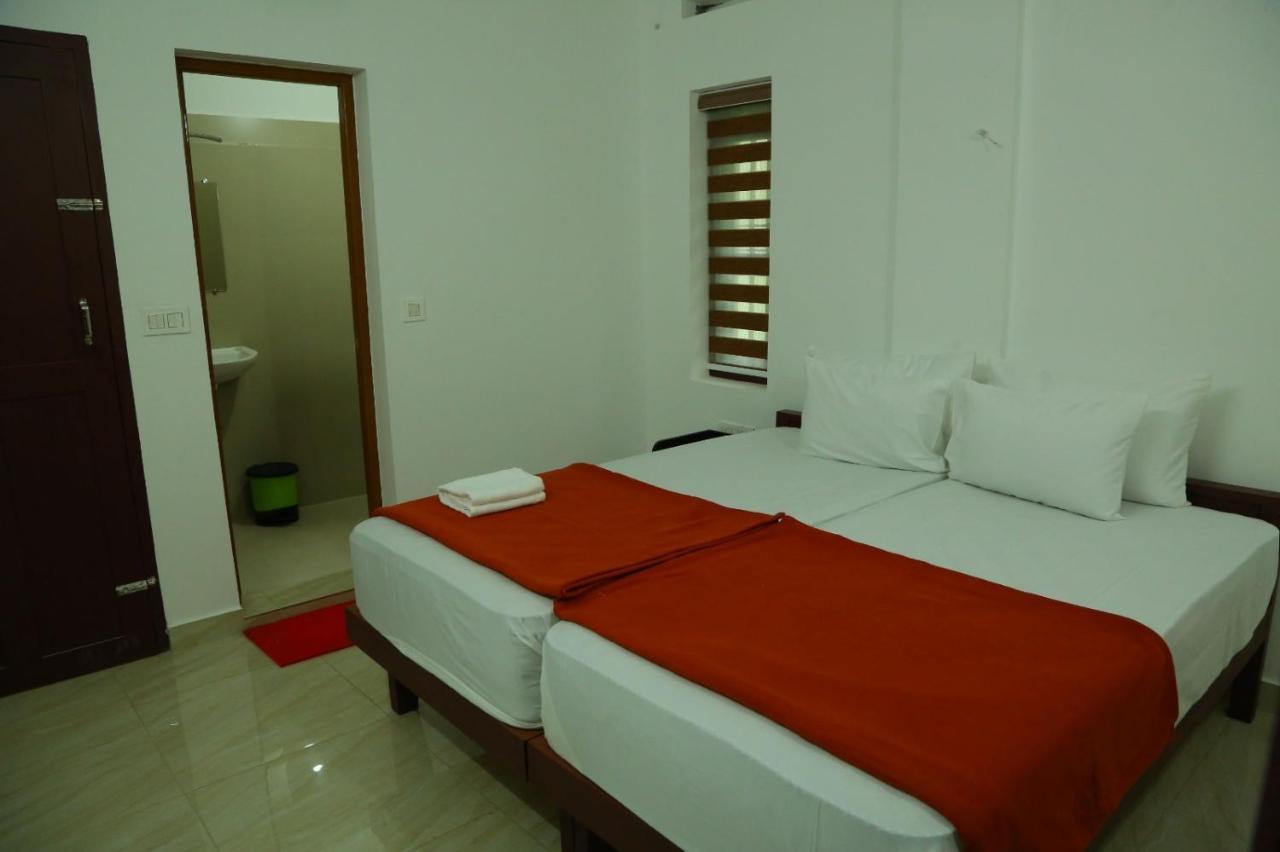 Hotel Grace Mary Residency Nedumbassery Exterior foto